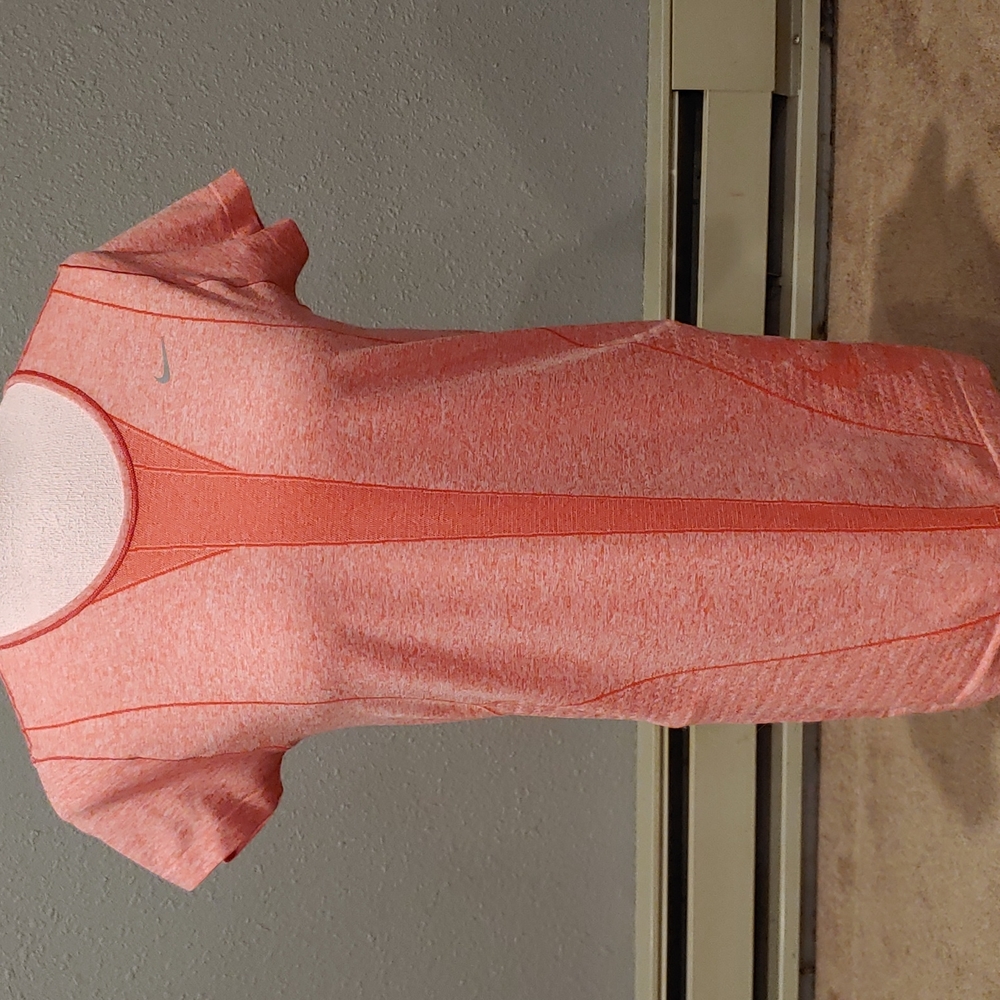 Nike Dry Fit Top Size M